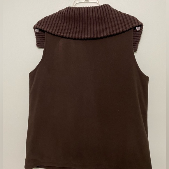 Lands’ End brown vest size large in great shape warm with sweater like collar - Picture 8 of 8